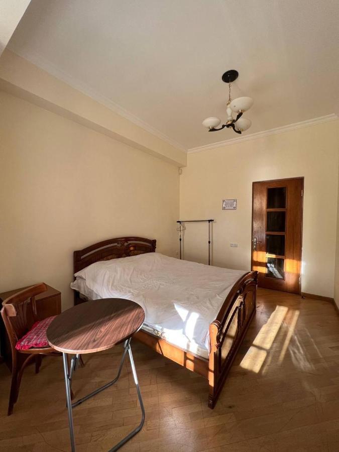 Arevahostel&Apartment Erévan Extérieur photo