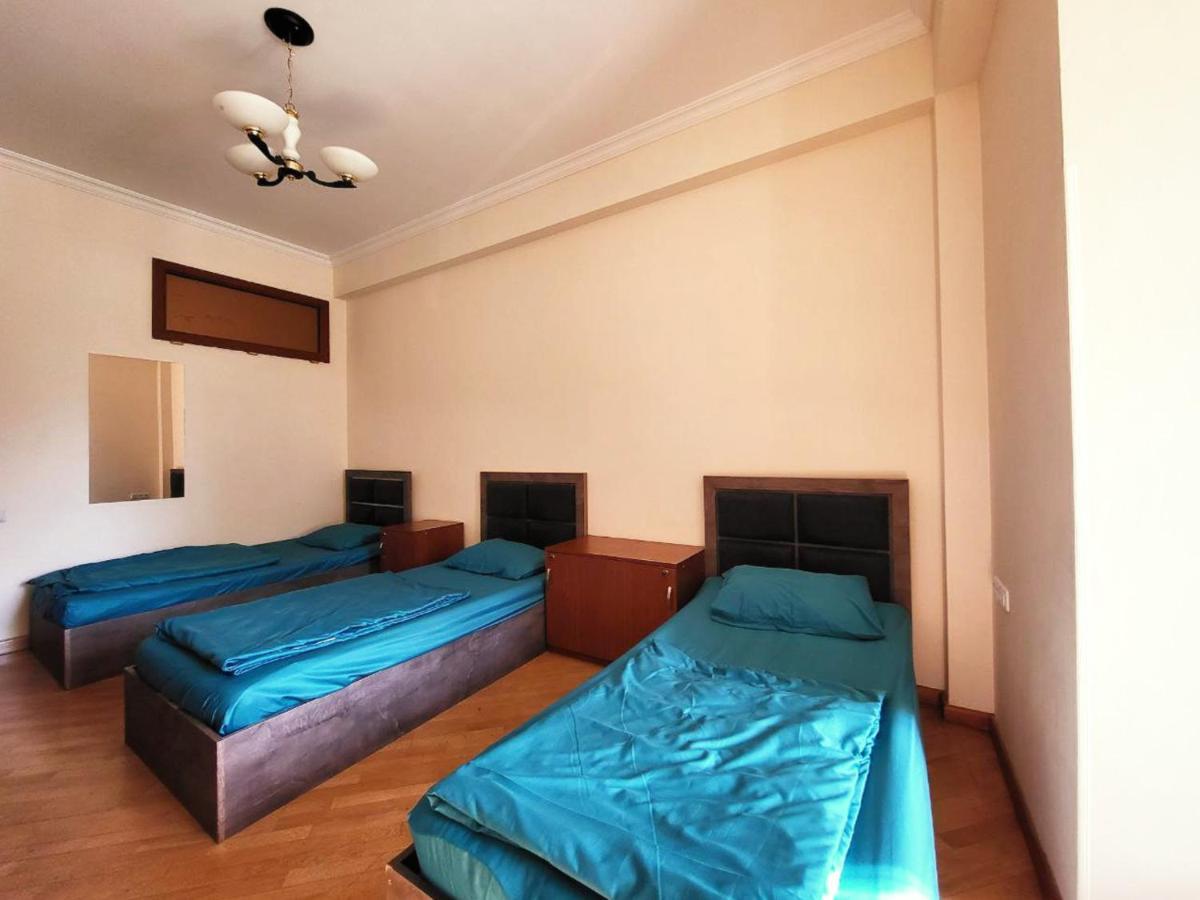 Arevahostel&Apartment Erévan Extérieur photo